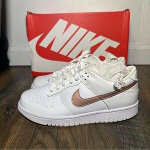 Nike Dunk Low GS White Metallic Red Bronze